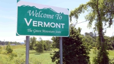 Welcome to Vermont sign