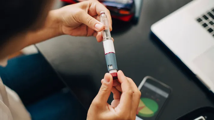 Generic epinephrine auto-injector