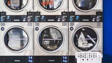 Laundromat dyers