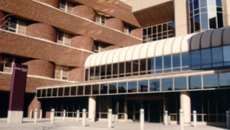 Loyola seals the deal on Chicago hospital, operations with Tenet