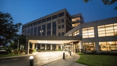 A hospital facade at night