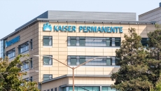 Kaiser Permanente sign on building. Photo: Sundry Photography/Getty Images