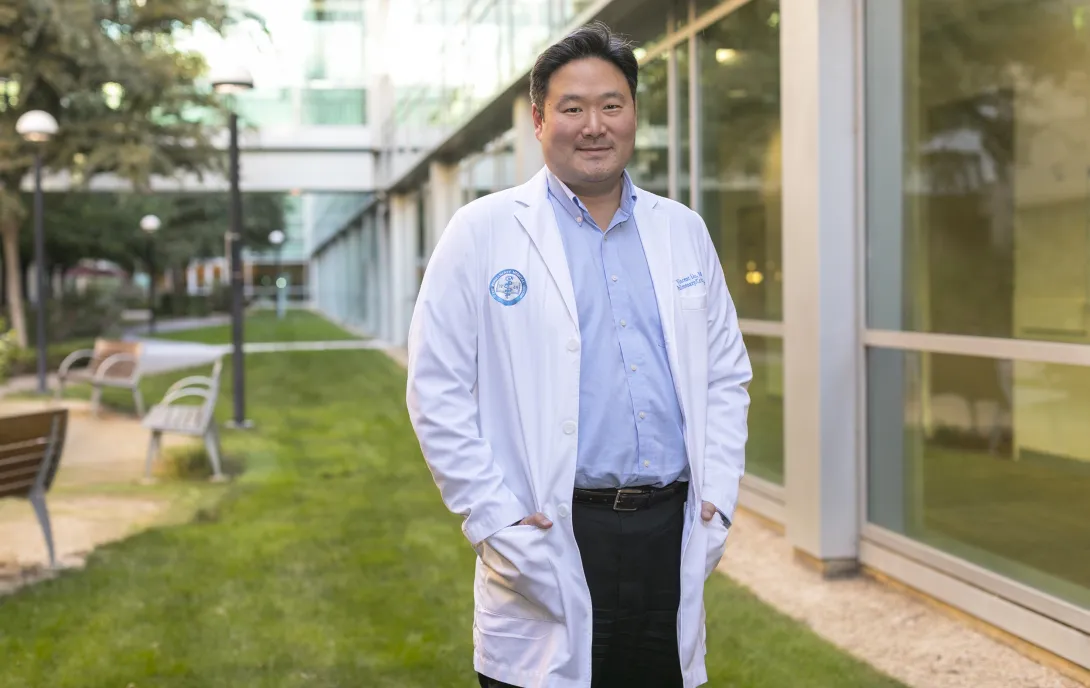 Dr. Vincent Liu Dr. Vincent Liu