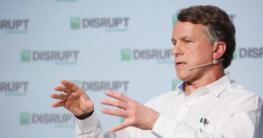 Glen Tullman speaks at a conference in 2018 ("775105076GB00208_TechCrunch" by TechCrunch is licensed under CC BY 2.0)
