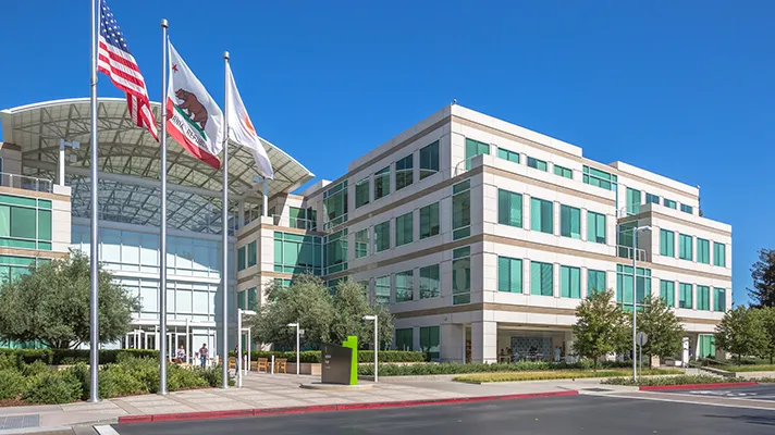 Apple to launch its own health centers