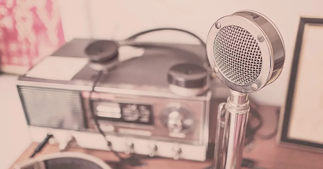 An old-timey microphone represents our health tech podcast.